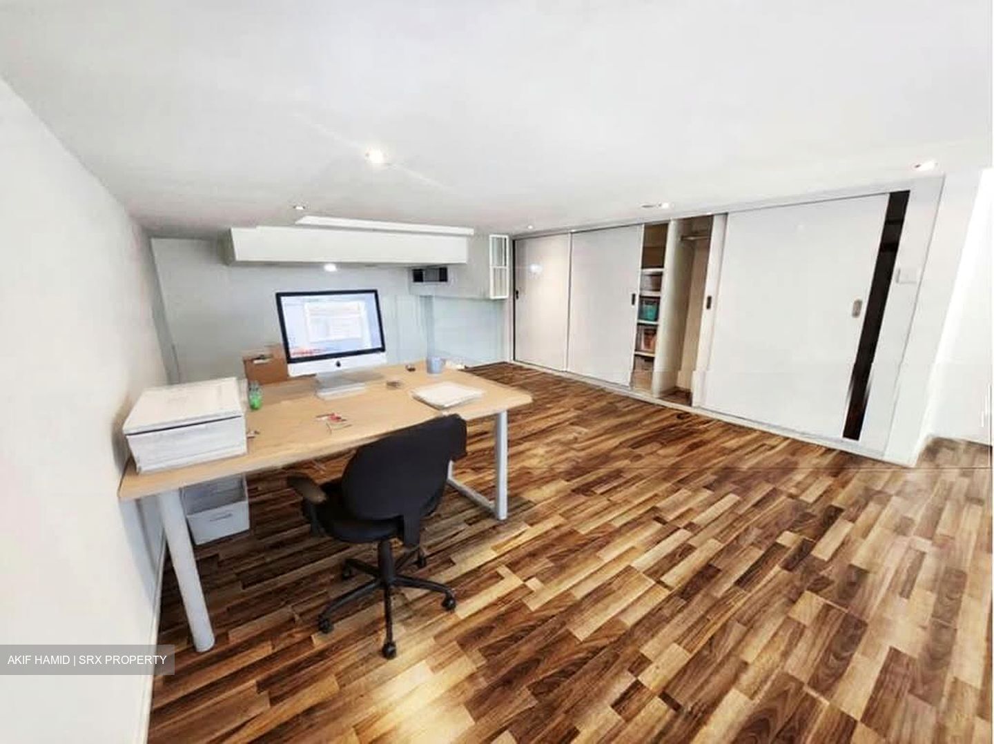 The Central (D1), Office #526753511